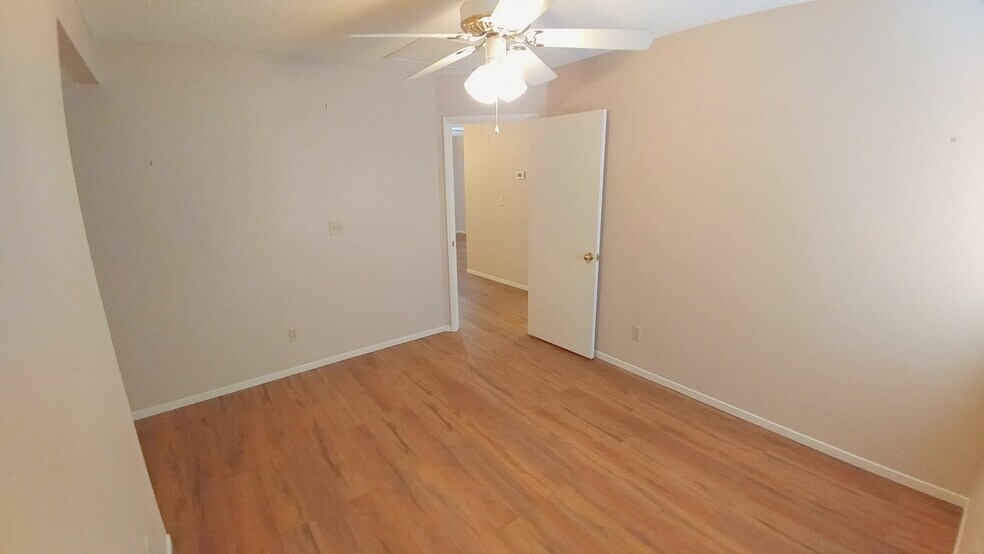 Building Photo - 9901 Meandering Creek Ct