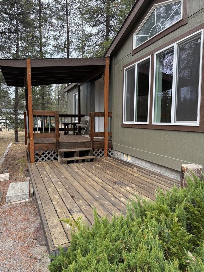 Building Photo - Open floor plan-Lots of upgrades