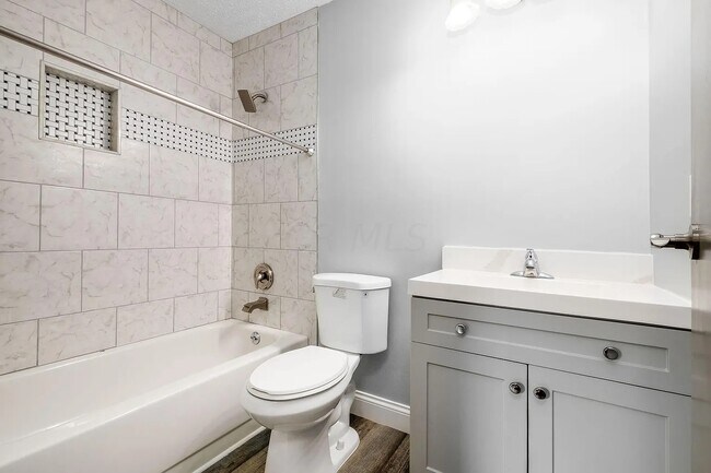 Building Photo - 2125 Scottingham Dr