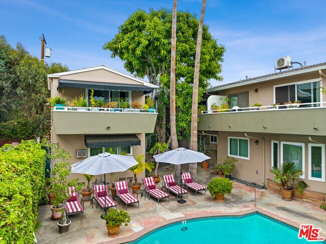 Building Photo - 1330 N Crescent Heights Blvd