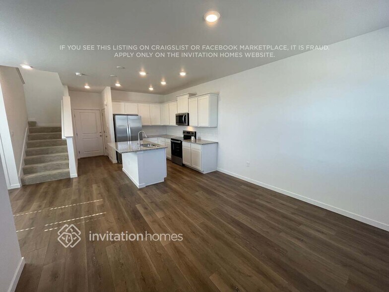 Building Photo - 279 S Uriah St