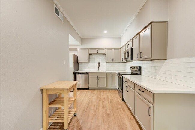 Building Photo - 1602 Prairie Grove Dr
