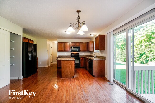 Building Photo - 5175 Wabash River St