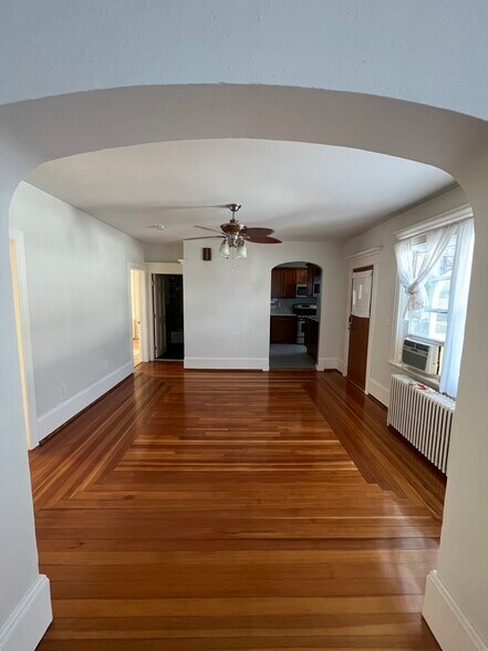 Dinning Room - 445 Wood St