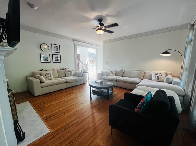 Building Photo - 6116 Rosemont Ct