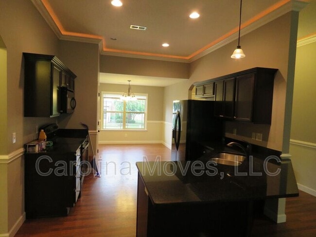 Building Photo - 105 Dellwood Drive