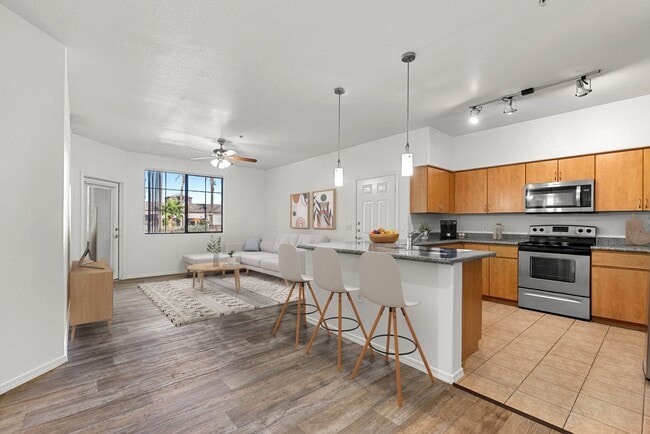 Building Photo - Aldea at Estrella Falls
