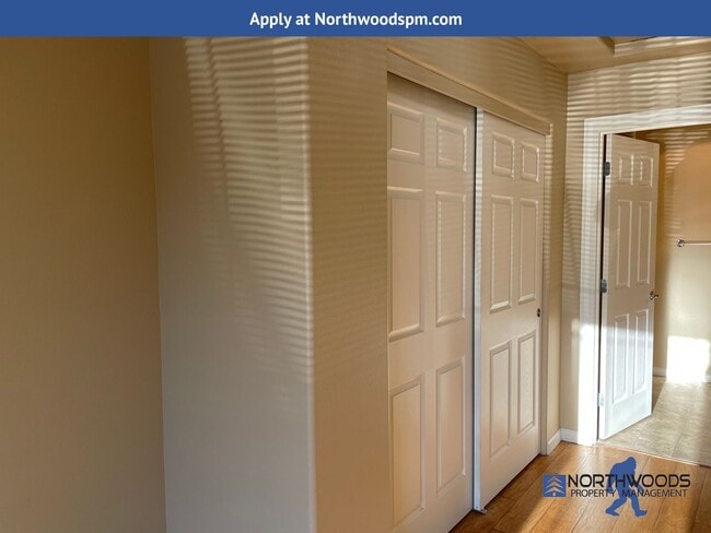 Building Photo - Very Nice 2 Bedroom 2 Bath Home Located in a 55+ Community in Central Point