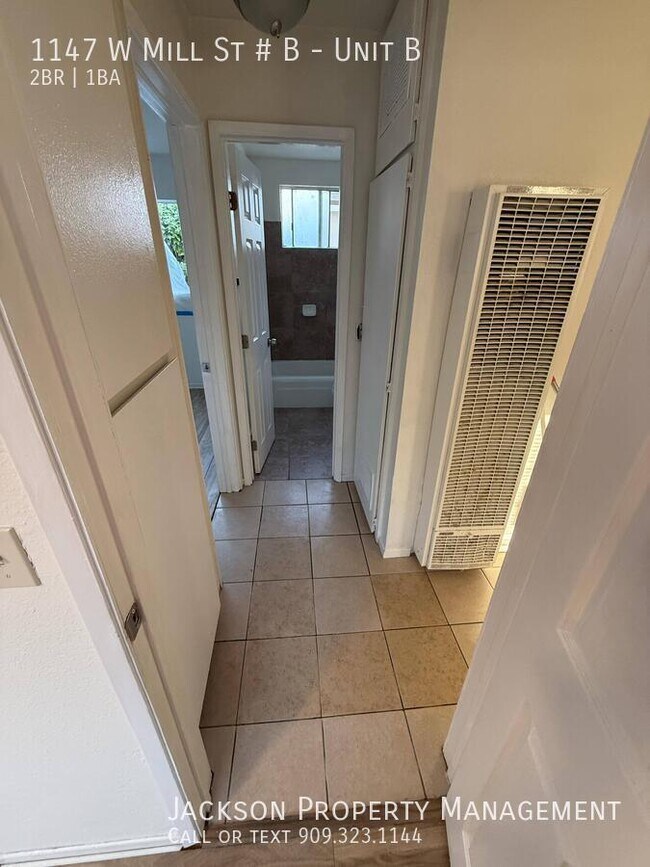 Building Photo - 1147 W Mill St