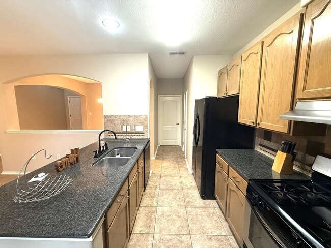 Building Photo - 9310 Albany Dr