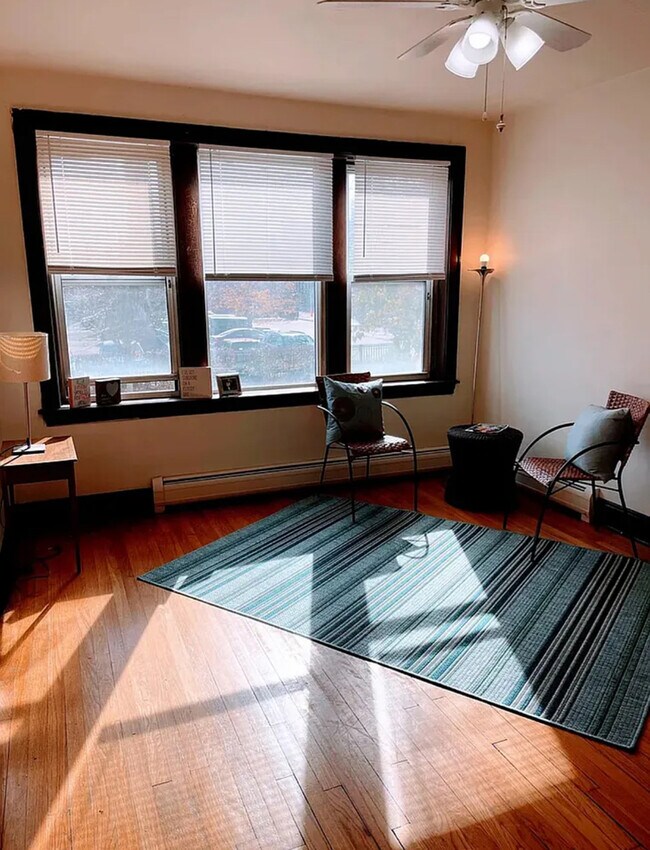 Building Photo - 6010 W Seminole St