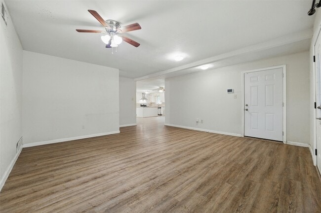 Building Photo - 325 Belmont Dr