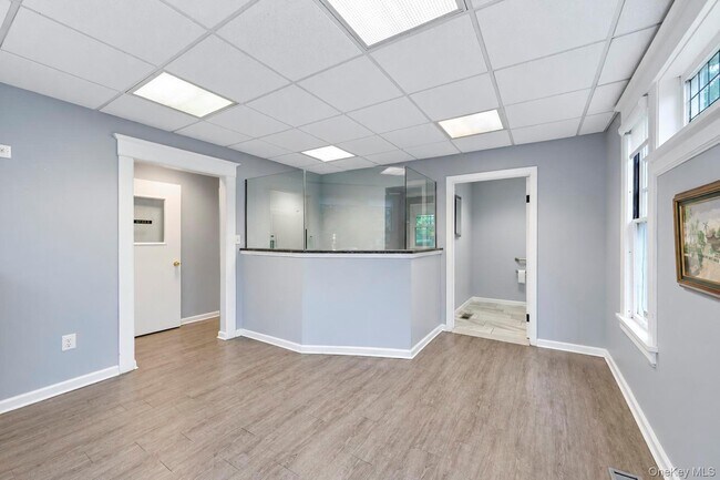 Building Photo - 108 Hempstead Ave