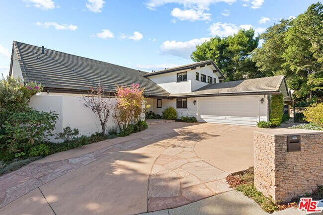 Building Photo - 2601 Cordelia Rd