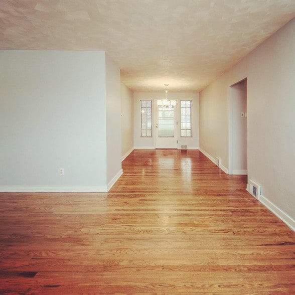 living/dining combination - 3350 Gibsonia Rd