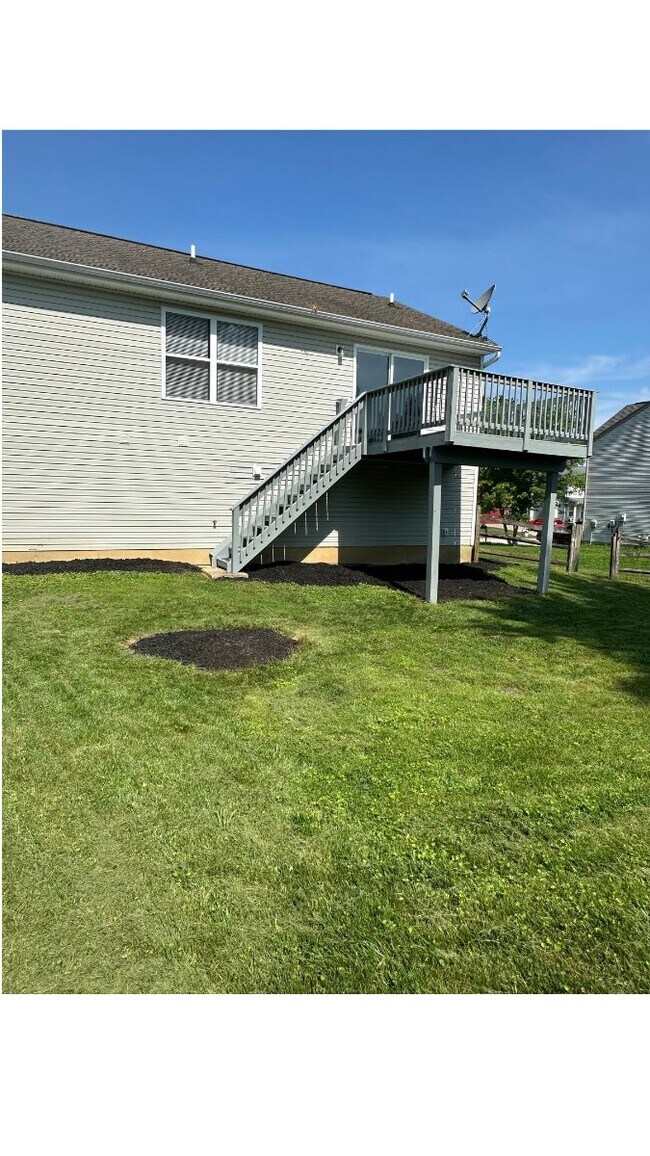 Building Photo - 6536 Oak Crest Dr