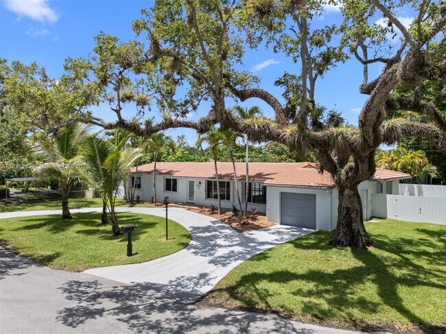 Primary Photo - 6250 SW 62nd Pl