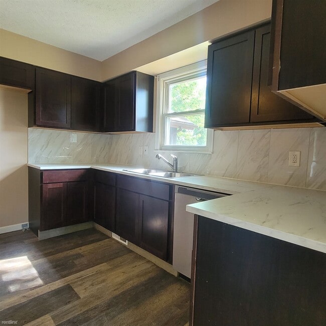 Building Photo - 3 br, 2 bath House - 6811 N Venoy Rd