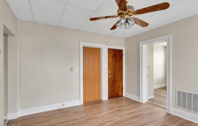 Building Photo - 39 111th St