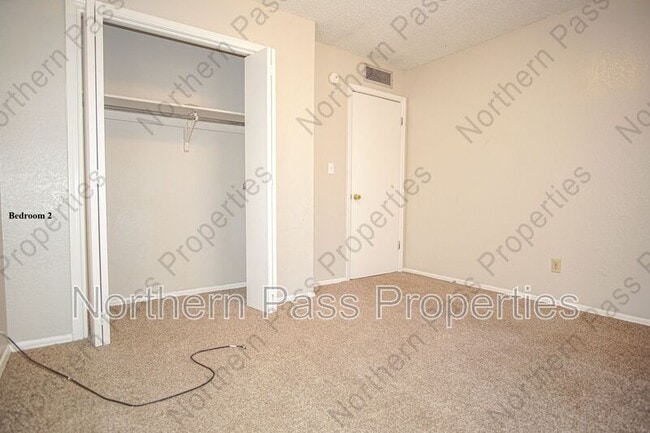 Building Photo - 10521 Gala St