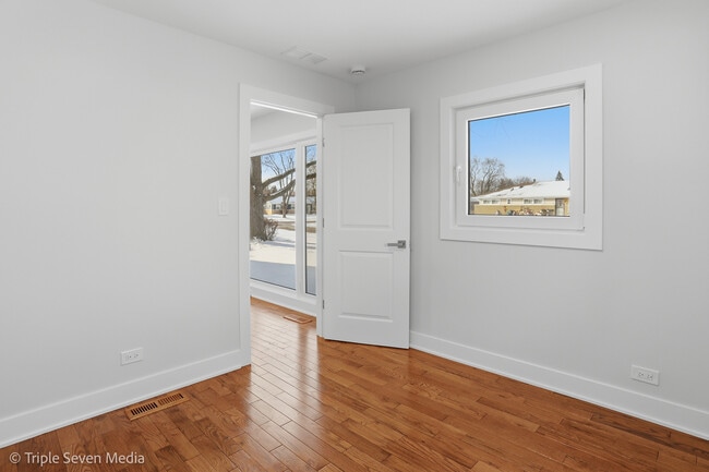 Building Photo - 505 Geronimo St