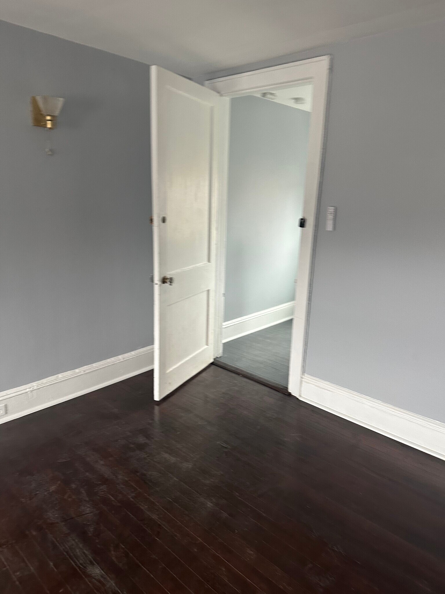 Building Photo - 56 Dobbs Ferry Rd