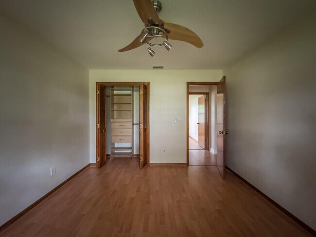 Building Photo - 8072 SW 54th Ct