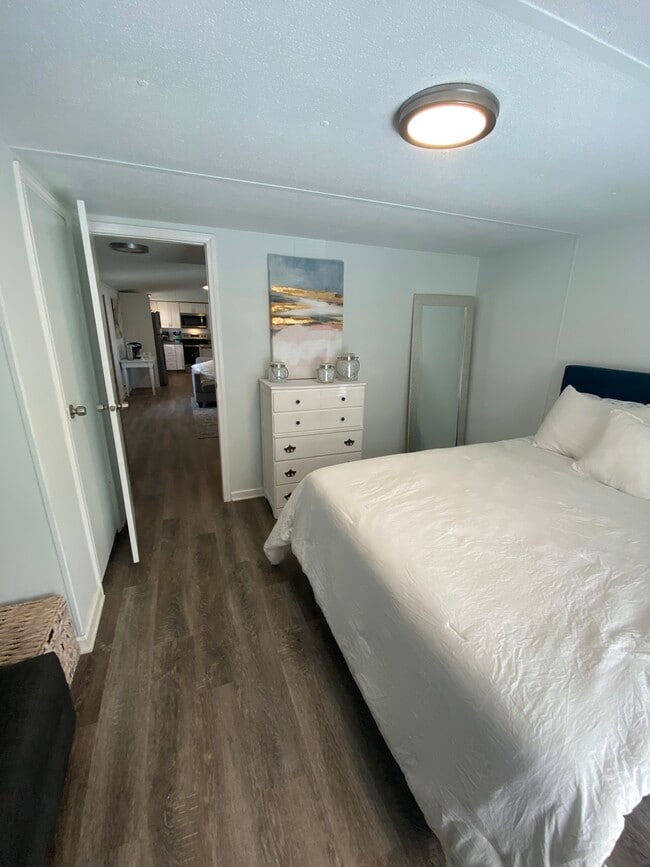 Building Photo - 430 Ranch Rd