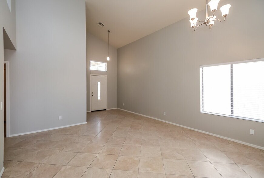 Building Photo - 21868 W Mohave St