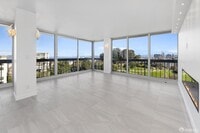 Building Photo - 2200 Sacramento St