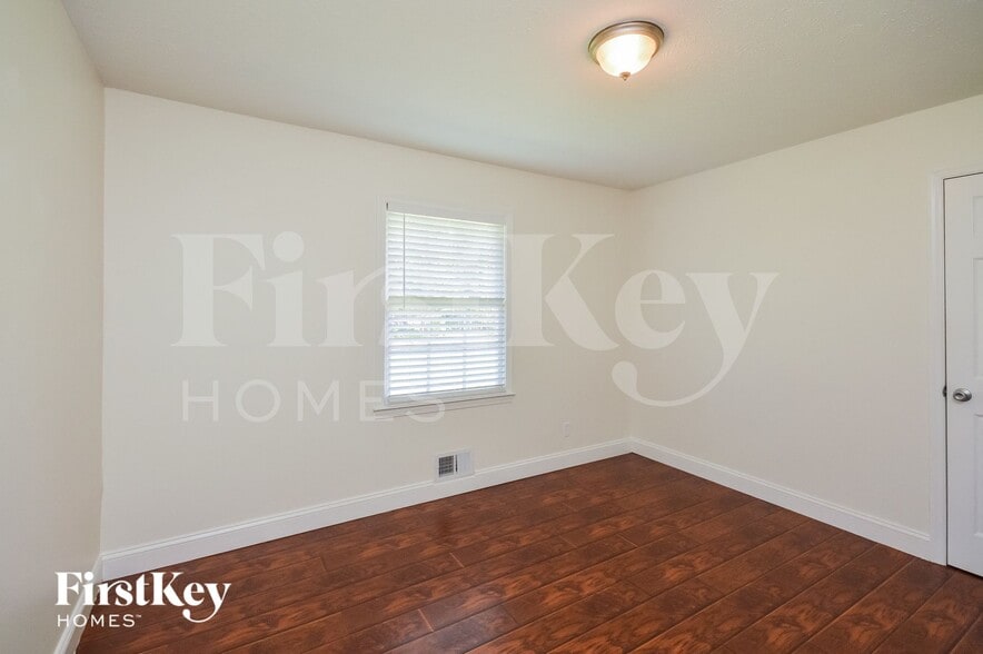 Building Photo - 540 Richards Chapel Rd