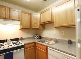 Building Photo - Linden Park Apartments