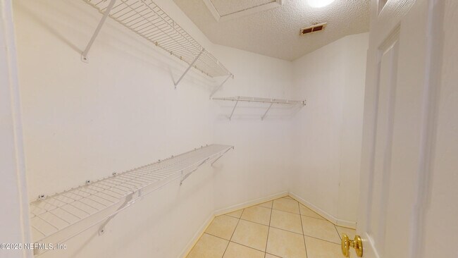 Building Photo - 4252 Eagles View Ln