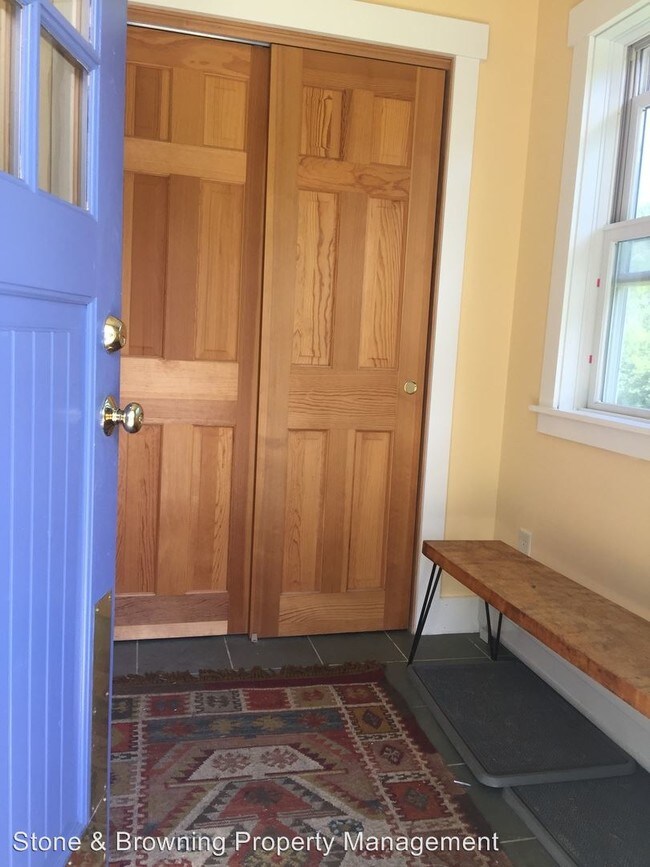 Building Photo - 201 Taylor Rd