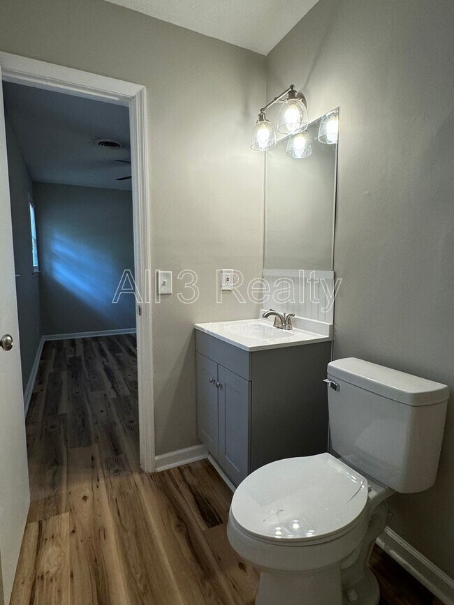 Building Photo - 457 Mulligan Dr