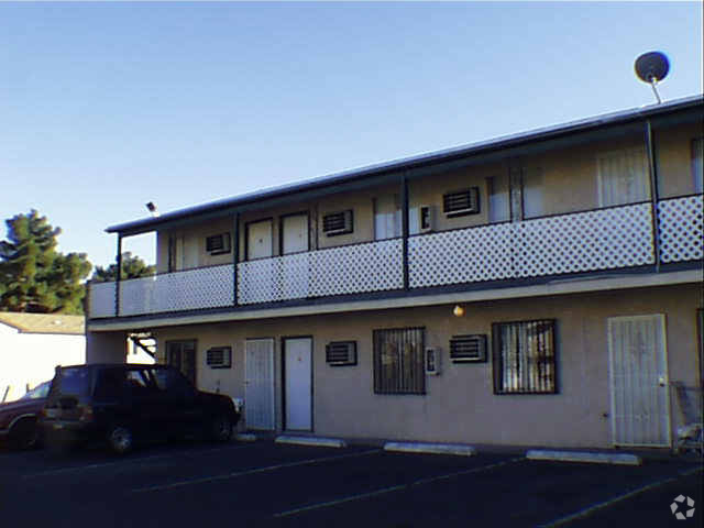 Building Photo - Sierra Vista Fountains Apartments