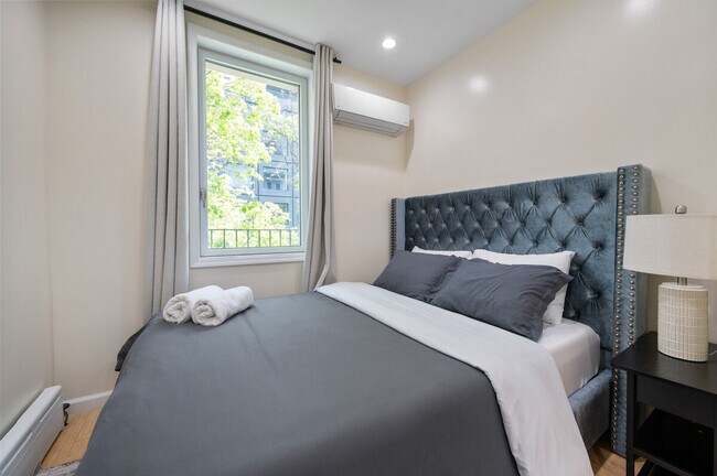 Building Photo - 318 E 62nd St