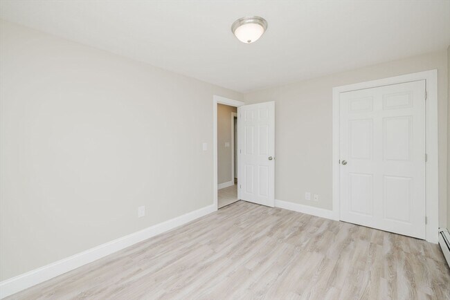 Building Photo - 125 Temi Rd