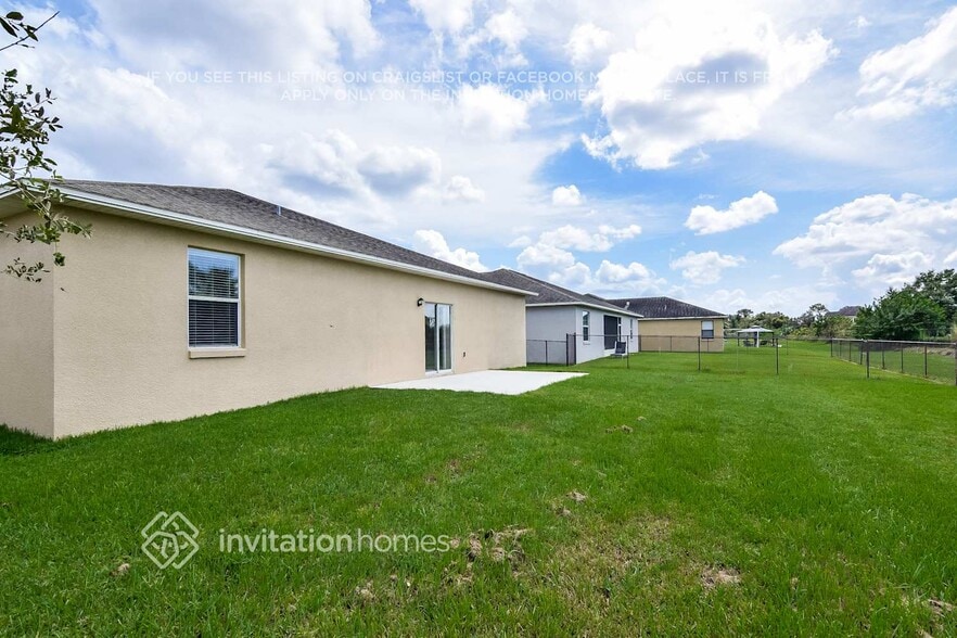 Building Photo - 6530 Evergreen Park Dr