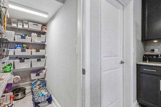 Building Photo - 444 Ness Cir