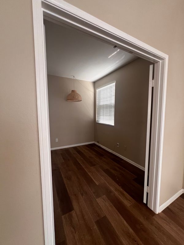 Building Photo - 27934 Crown Ct Cir
