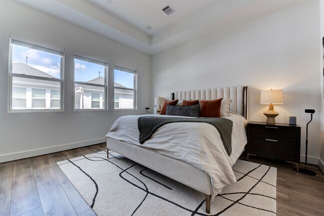 Building Photo - 3517 McIlhenny St