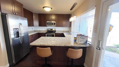 Building Photo - 3 Bedroom/3.5 Bathroom home in Murray