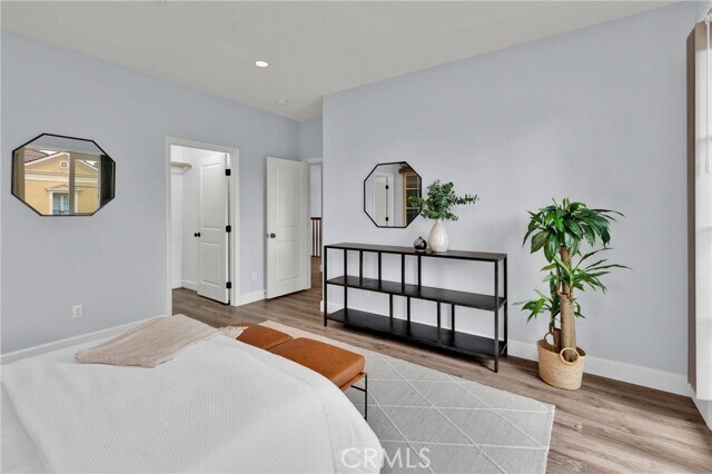 Building Photo - 67 Livia