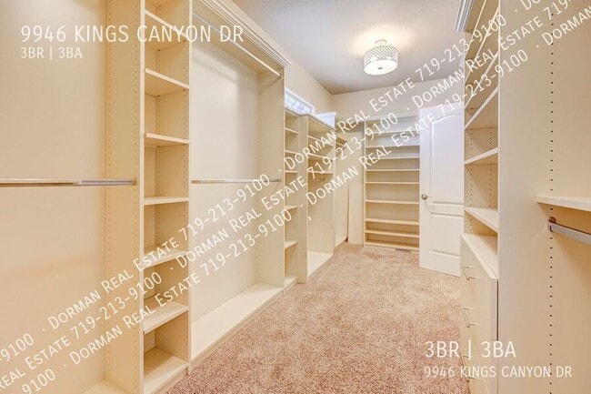 Building Photo - 9946 Kings Canyon Dr
