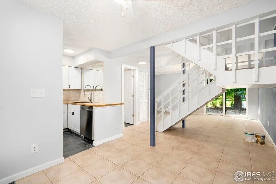 Building Photo - 1705 Heatheridge Rd