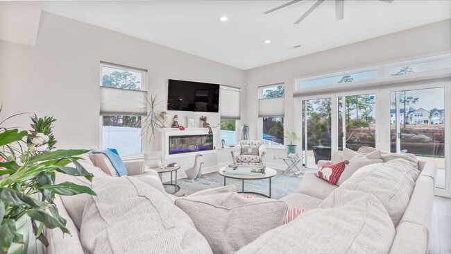 Building Photo - Bridgeport - Waterfront Rental