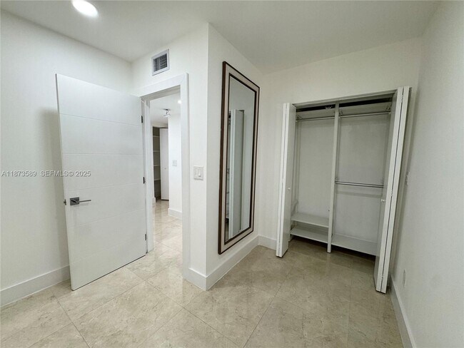 Building Photo - 3768 NE 167th St