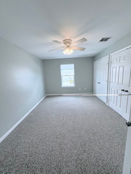Building Photo - 1608 Dehart