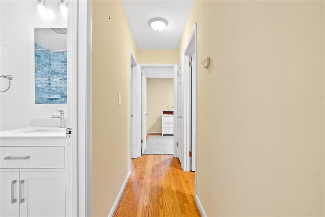 Building Photo - Find Your Forever Home in Valewood Manor
